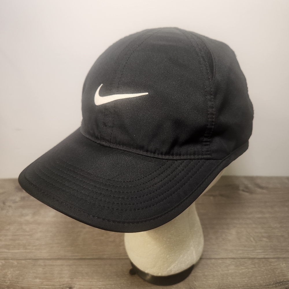 Nike Aerobill Featherlight Tennis Pickleball Running Hat‎ Cap Black 679424-010